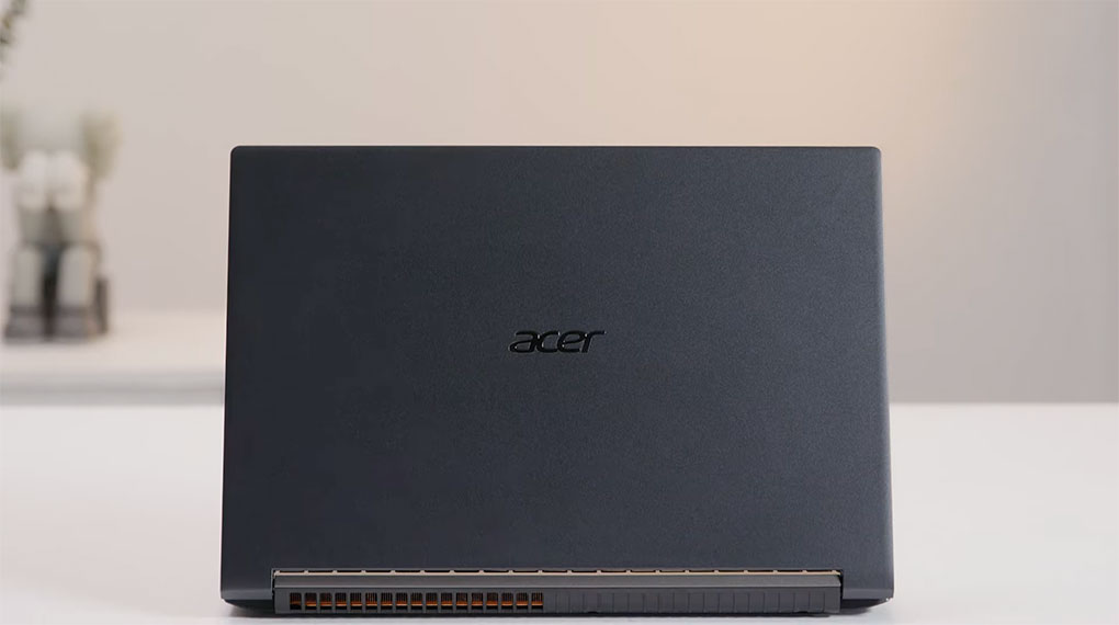 Acer Aspire 7 Gaming A715 75G 58U4 i5 10300H (NH.Q97SV.004) - Thiết kế mặt sau chiếc máy