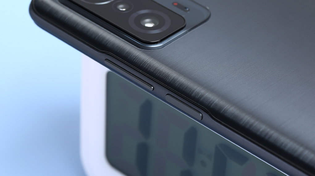 Khung viền kim loại chắc chắn - Xiaomi 11T Pro 5G